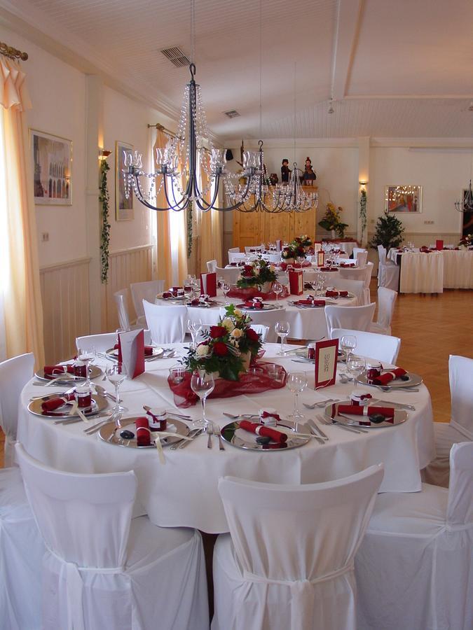 Gasthof Rockensuess Schwalmstadt Dış mekan fotoğraf