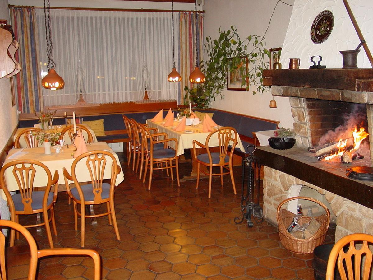 Gasthof Rockensuess Schwalmstadt Dış mekan fotoğraf